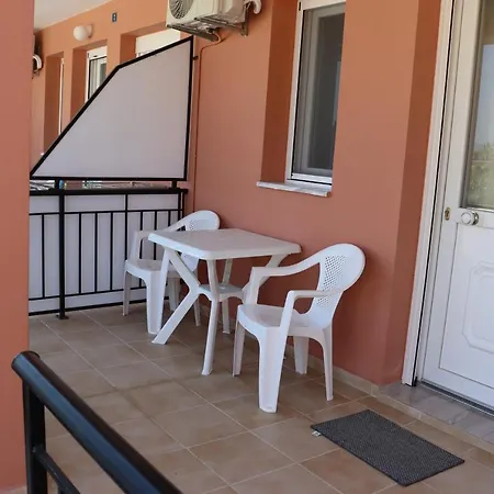Christos Family Apartments Δ Corfu  Exterior photo