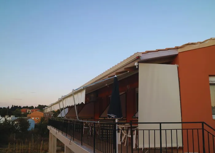 Christos Family Apartments Δ